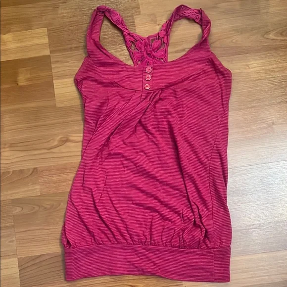 🚨 3 for $15 🚨 Women's Pink Sleeveless Top - Picture 1 of 5